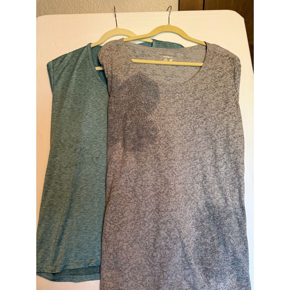 Two Womens SZ 3X Tops Real Essentials and Ruff Hewn See Note